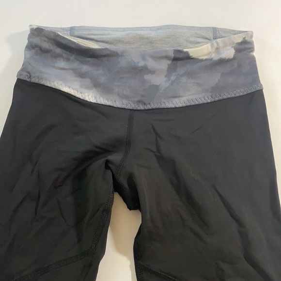 Lululemon cropped leggings‎ - Picture 2 of 10